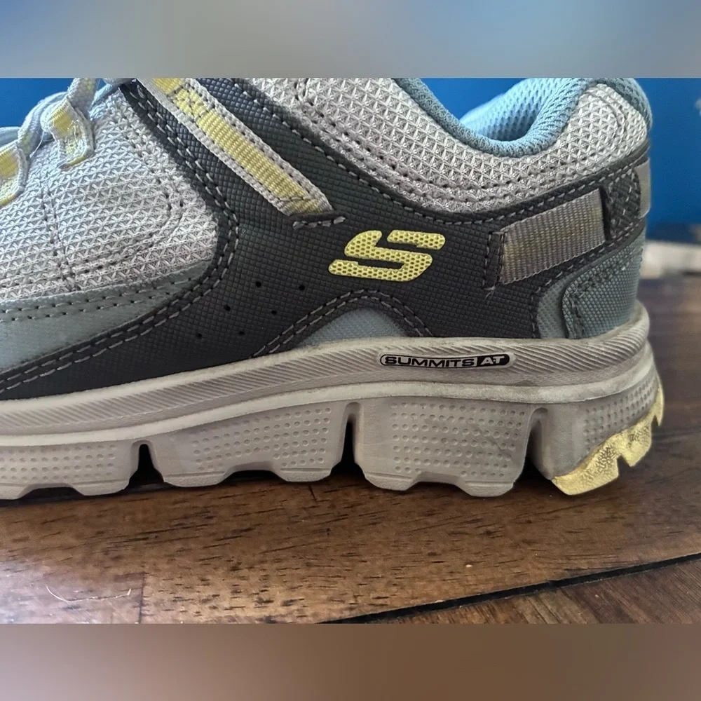 Skechers Women’s Summit AT Artists Bluff Hiking Trail Shoes -‎ Size 6.5
